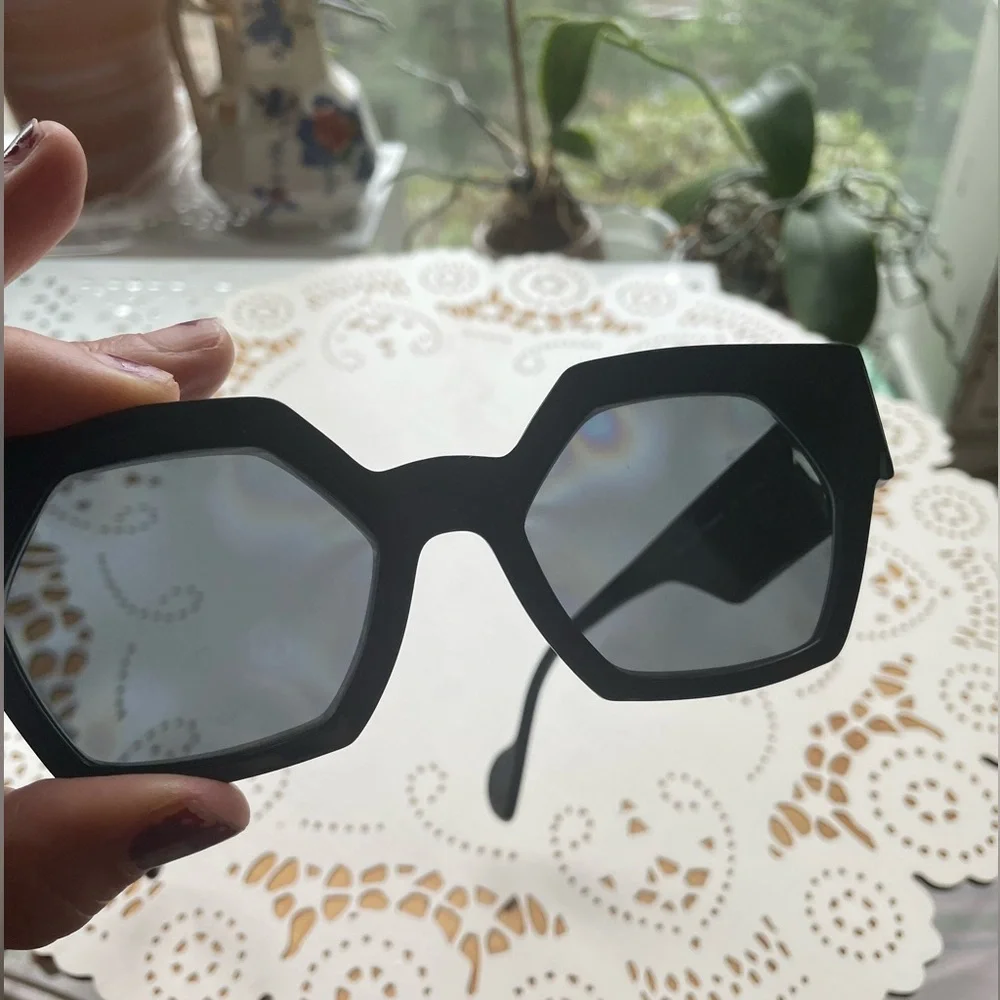 Anne et Valentine Black Sunglasses "Streep" Made in France Luxury Eyewear - Picture 9 of 17